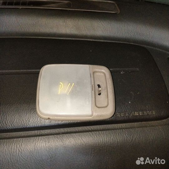 Плафон салона Nissan Primera P11