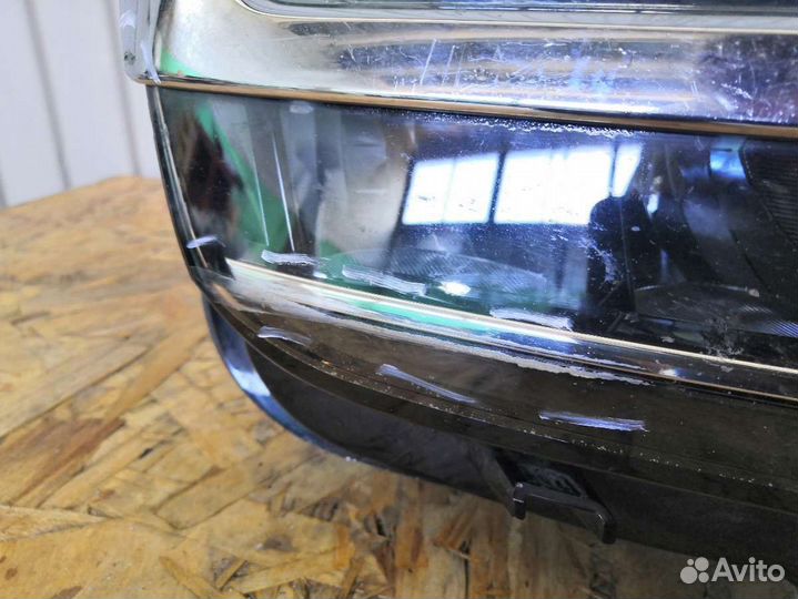 Фара передняя правая, Volkswagen Teramont 2018