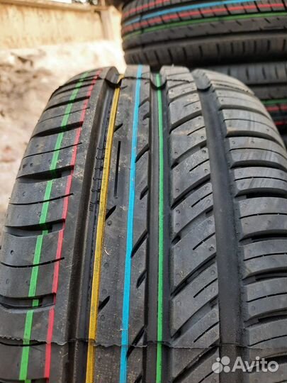 Viatti Strada Asimmetrico V-130 195/50 R15