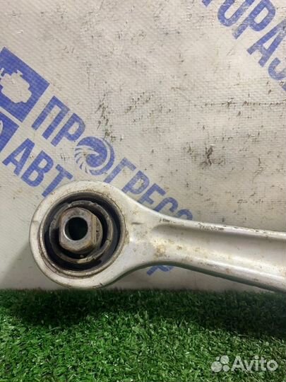 Рычаг подвески передний левый Audi A4 B6 седан 2.0