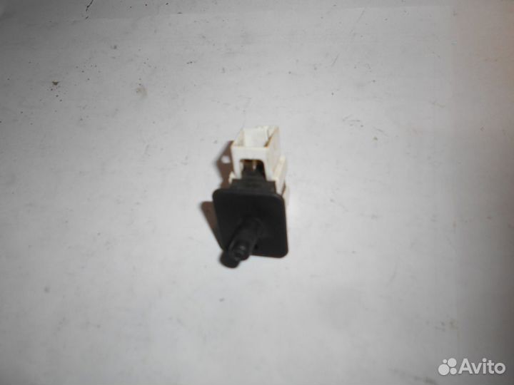 Концевики дверей C117 A2028209410