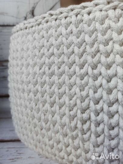 Корзина с деревянными ручками