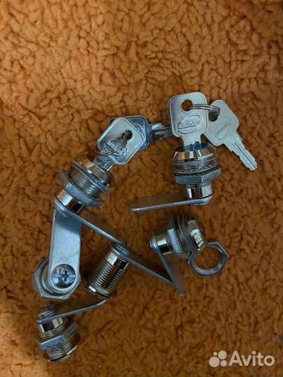 Замок почтовый и сейф