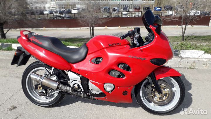 Suzuki gsxf 750 Katana