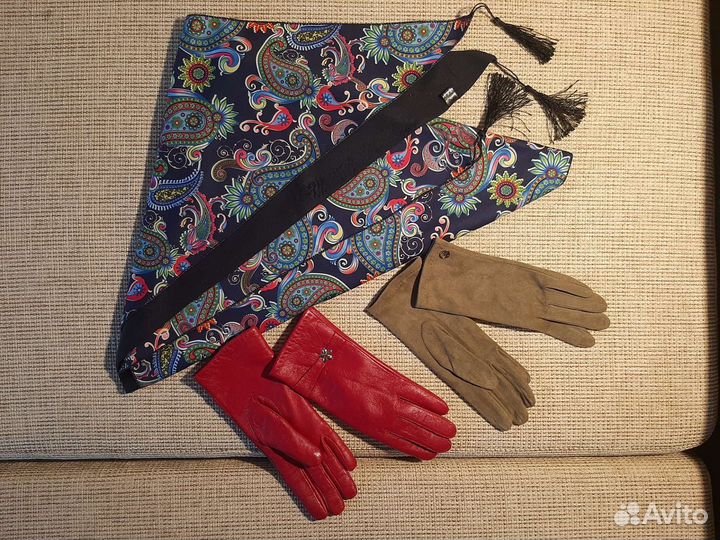 Перчатки, косынка