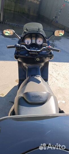 Yamaha T-max