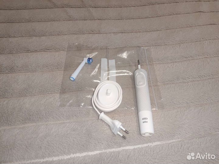 Зубная щётка oral b