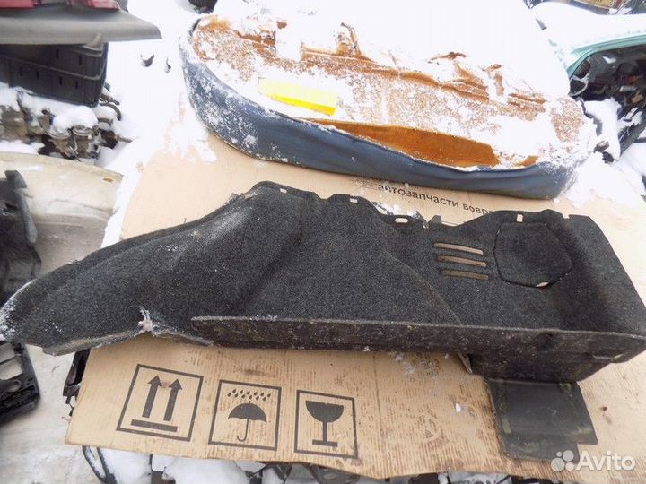 Обшивка багажника Megane II 2002-2009