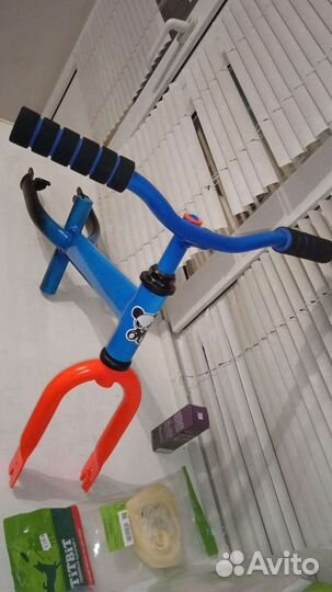 Беговел BTwin 900