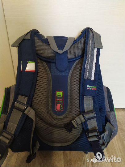 Школьный рюкзак Hummingbird