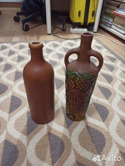 Бутылка 0,75 литра, глина, керамика б.у две