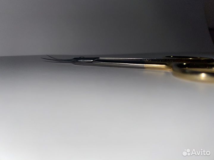 Профессиональные ножницы для маникюра