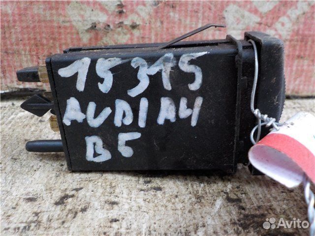 Кнопка подогрева стекла Audi A4 B5 ADR 1996