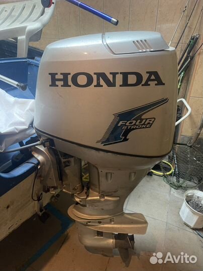 Катер прогресс 4 с мотором Honda 30