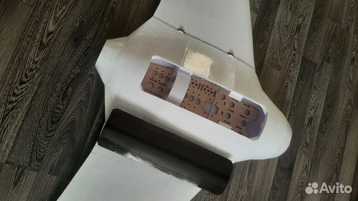 Летающее крыло в сборе. Размах 2.2м