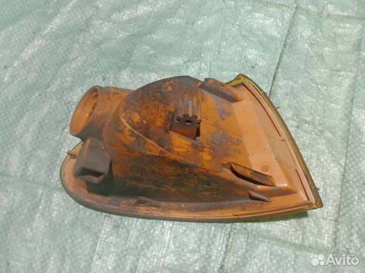 Поворотник передний левый Opel Astra F универсал