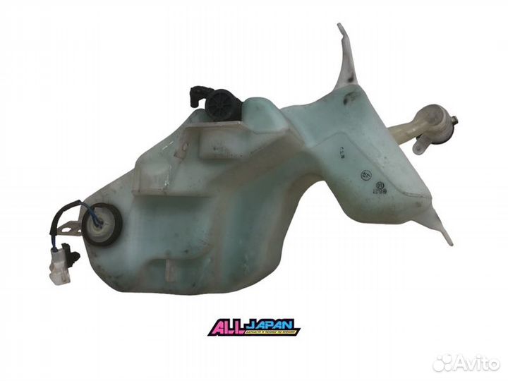 Бачок омывателя Toyota Soarer UZZ40 3UZ-FE 2001