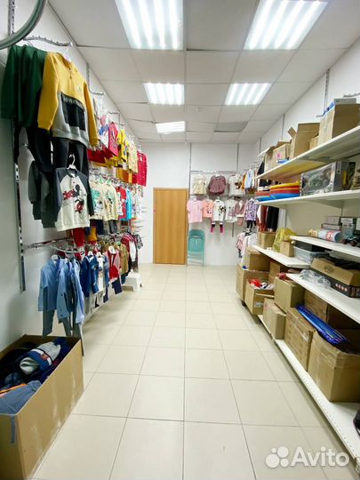 Детский магазин игрушек и одежды
