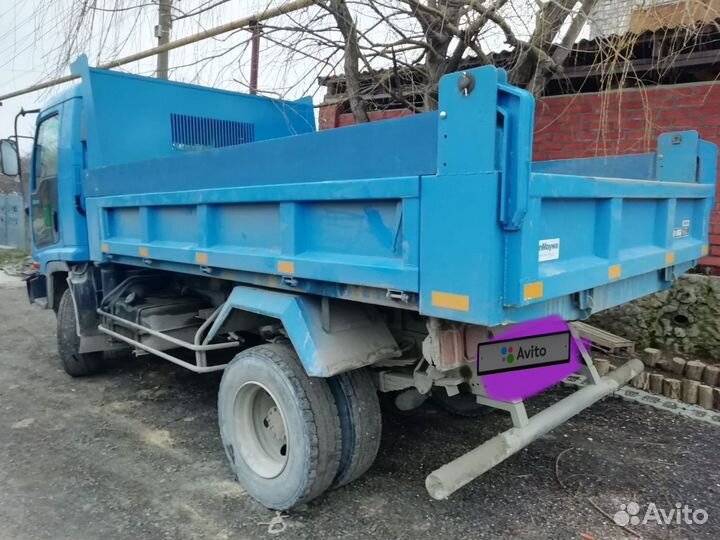 Isuzu Forward (F-Series), 1999