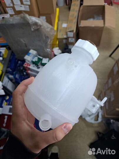 Бачок расширительный Renault Logan