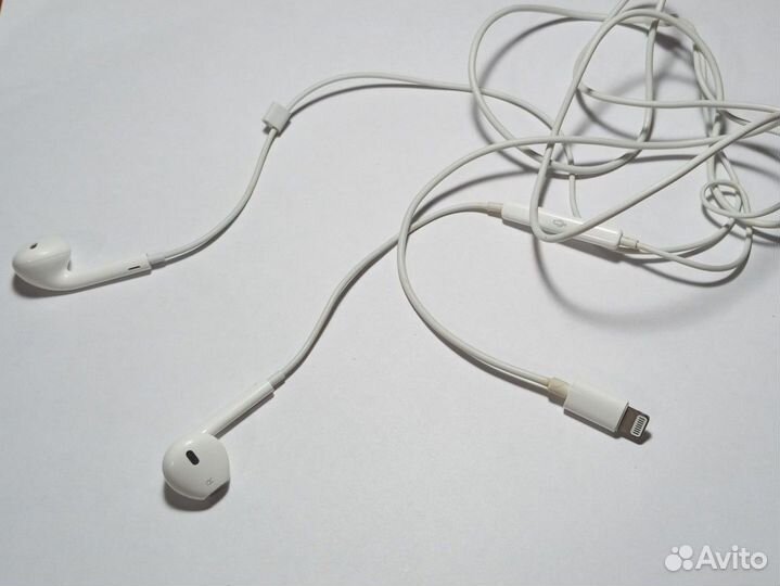 Наушники для Apple EarPods Lightning, белые