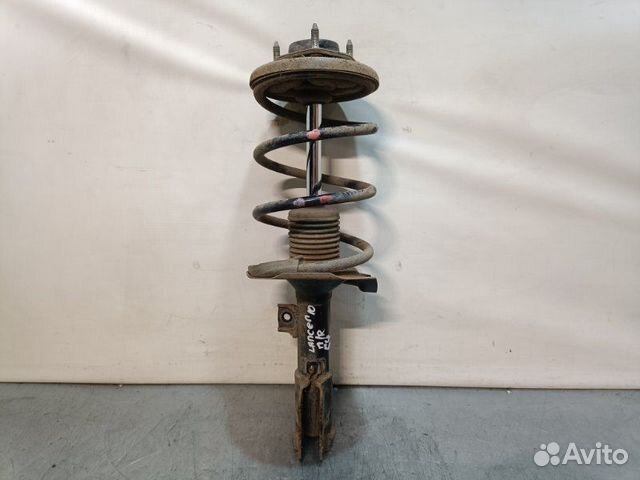 Стойка подвески передняя правая Mitsubishi Lancer