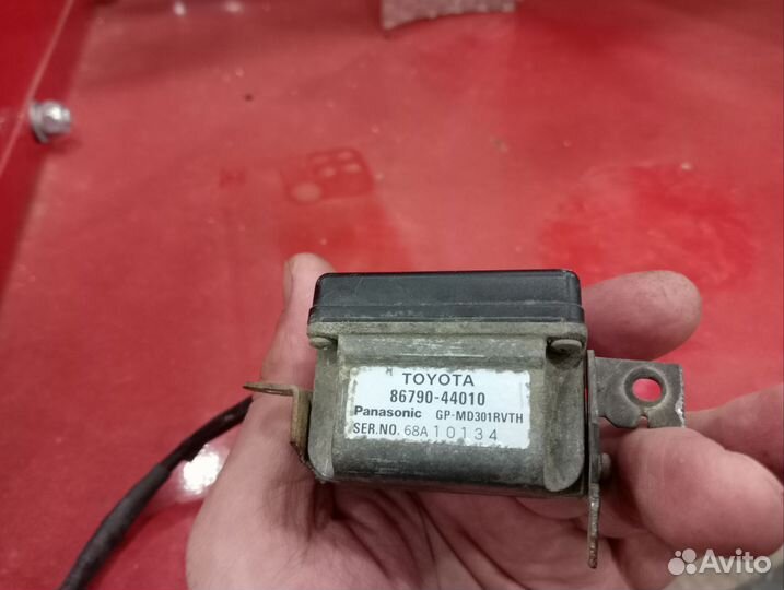 Камера заднего хода Toyota Ipsum