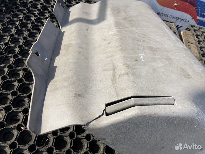 Накладка панели приборов Volvo VNL