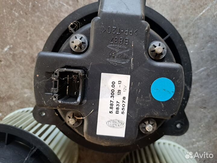 Моторчик печки Lancia libra