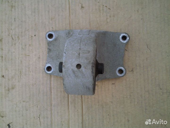 Опора кпп левая Nissan Almera Classic N16 Primera