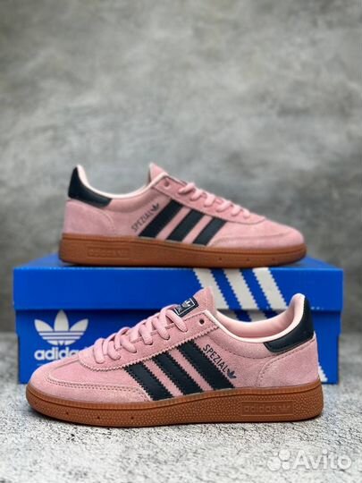Кроссовки adidas spezial