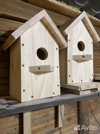 Кормушки в наличии/Скворечники с крышкой