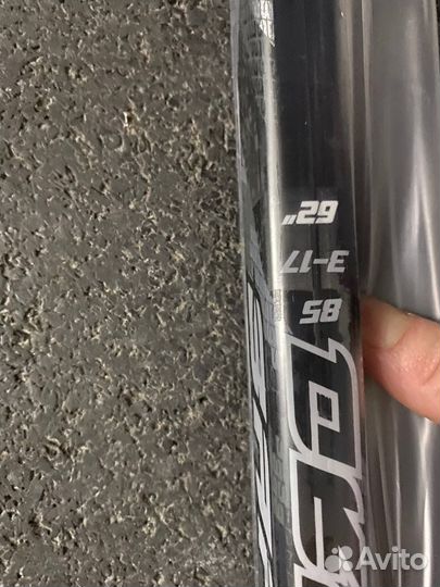 Клюшка хоккейная заряд т100