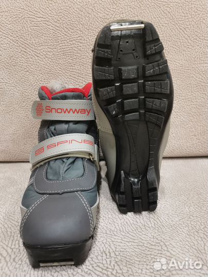 Лыжные ботинки