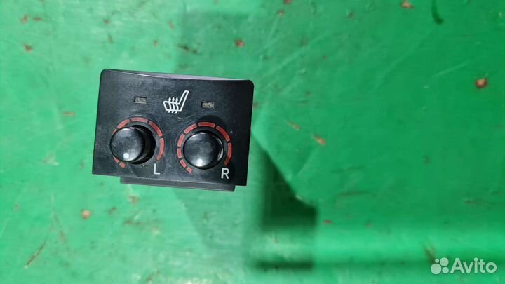 Эбу подогрева сидения TLC200