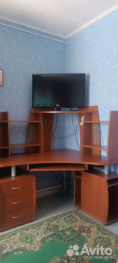 Стол письменный