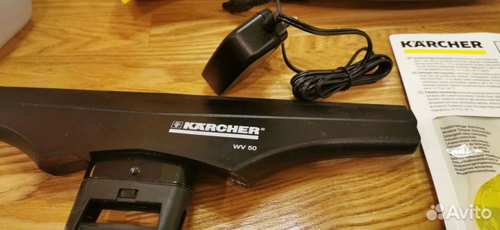 Аккумуляторный стеклоочиститель Karcher wv 50 plus