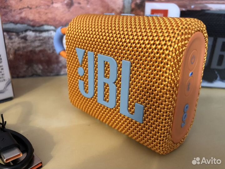 Беспроводная колонка JBL GO 3