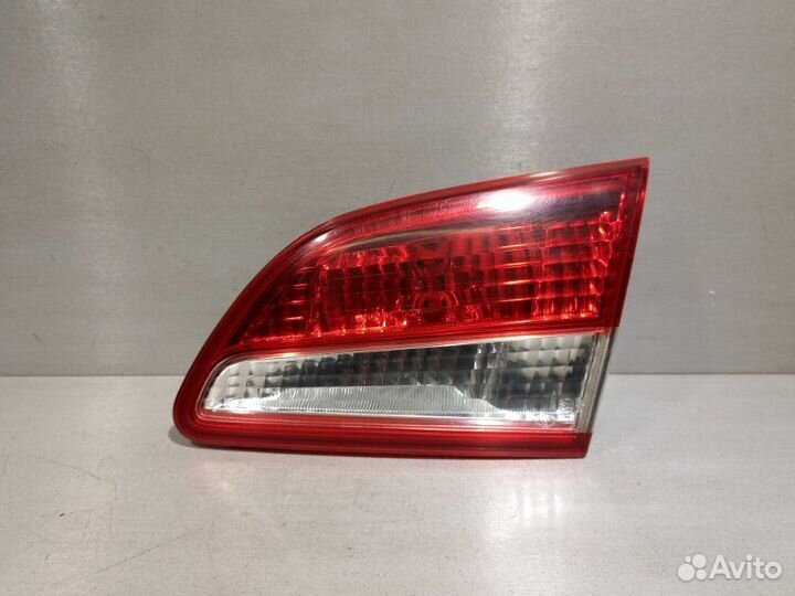 Фонарь задний правый Nissan Almera G15 седан