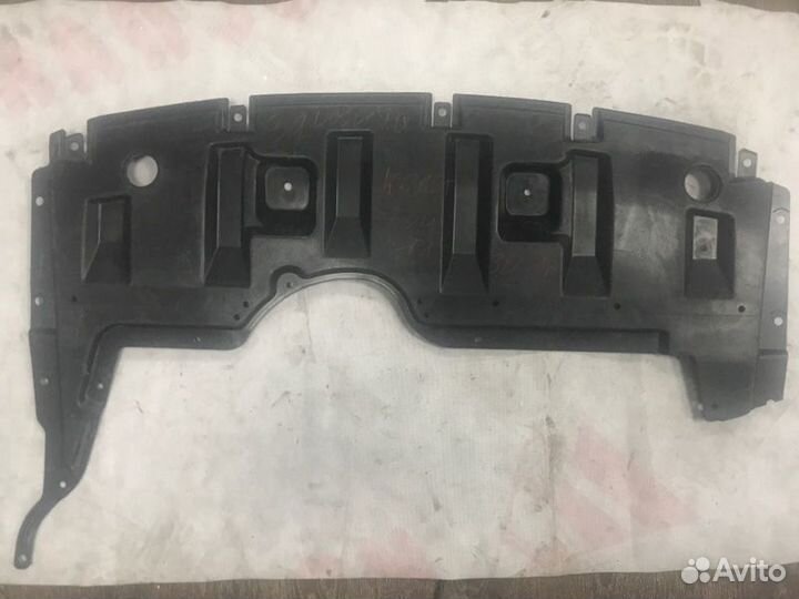 Защита двигателя передняя Mitsubishi Colt Z32A