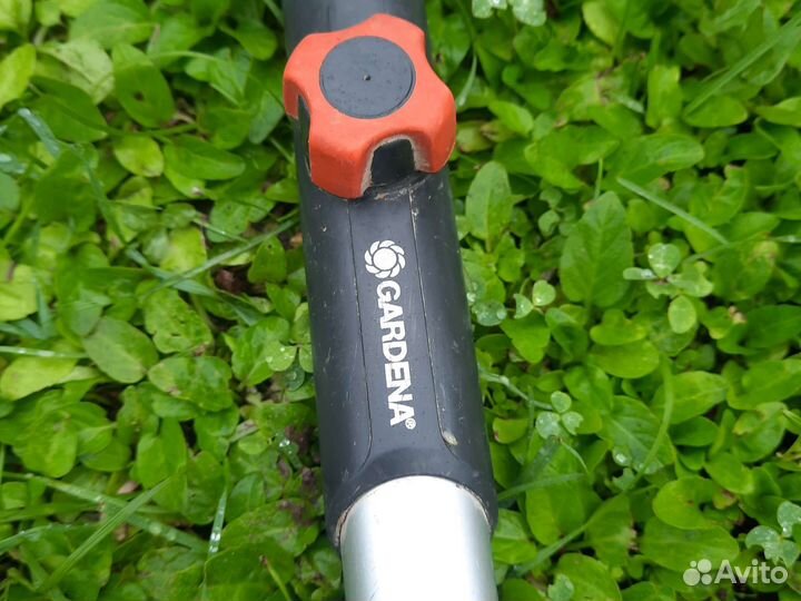 Щётки Gardena,опора для цветов,триммер