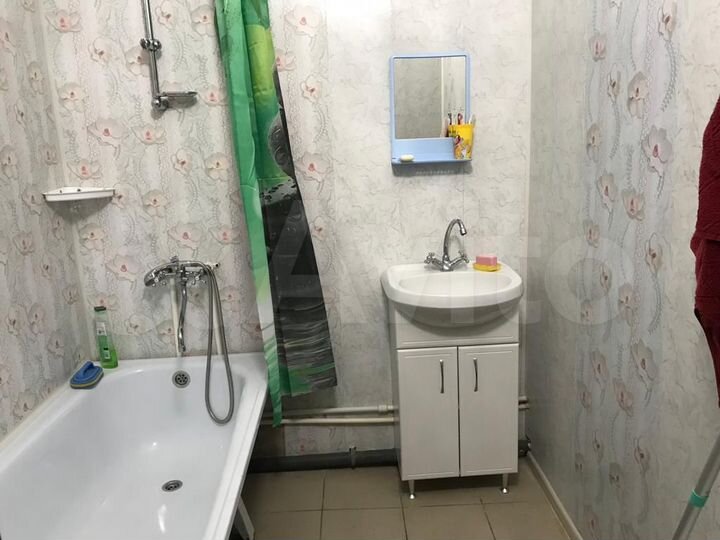 Комната 20 м² в 3-к., 1/3 эт.