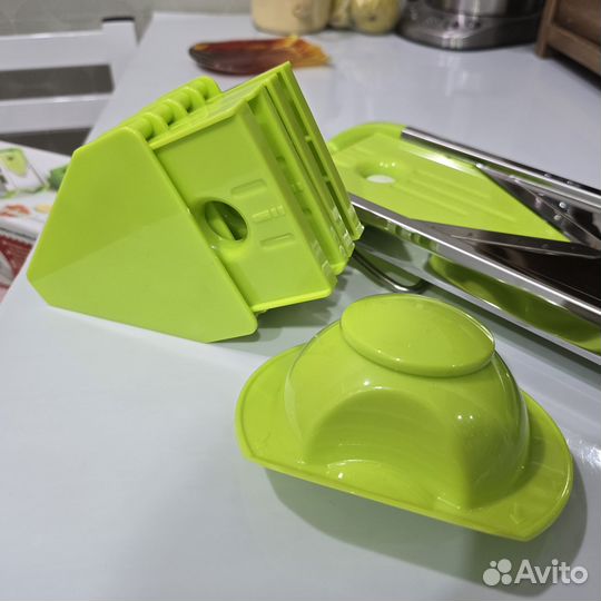 Овощерезка с разными насадками