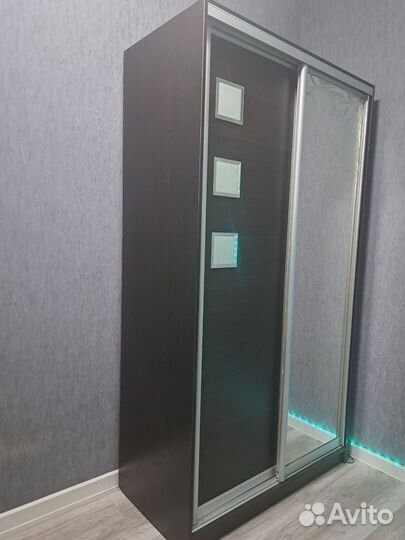 Шкаф купе в хорошем состоянии