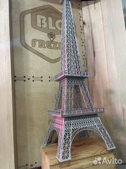 Фигурка из дерева,Эйфелева башня