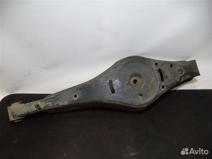 Рычаг подвески задний левый Volkswagen Passat