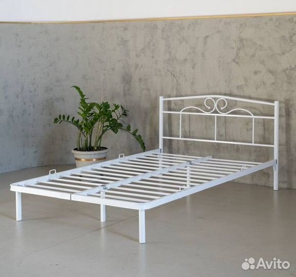 Кровать двуспальная / односпальная металлическая