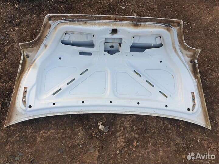 Крышка багажника daewoo nexia 150 n150 нексия бела