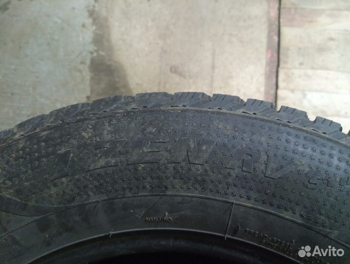 Зимняя резина 235 65 17 бу