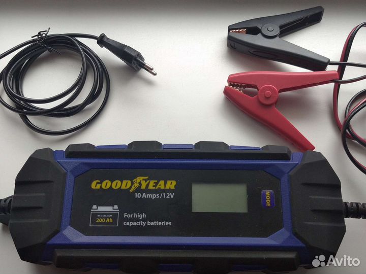 Зарядное устройство Goodyear CH - 10a
